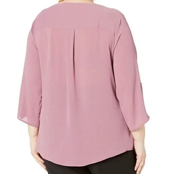 AGB Women's Plus Size Button Down Top - Picture 2 of 3
